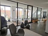 Loggia und Wohnbereich