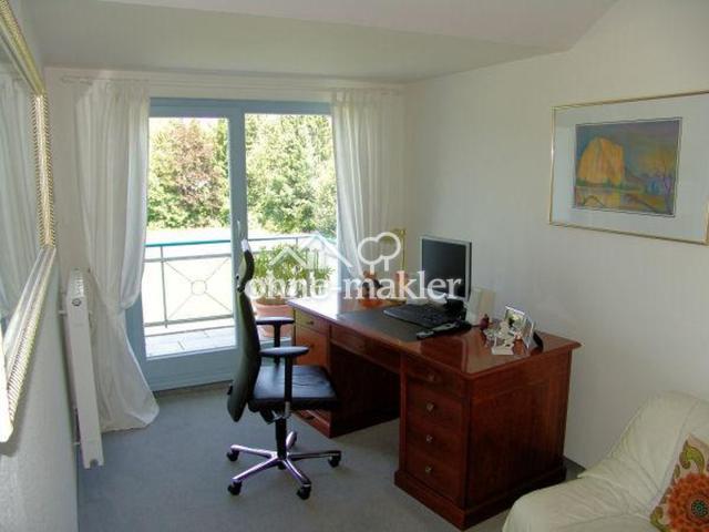 Arbeitszimmer