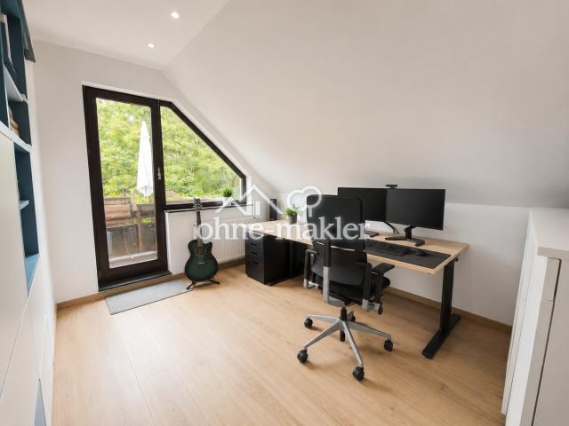Büro mit Westbalkon