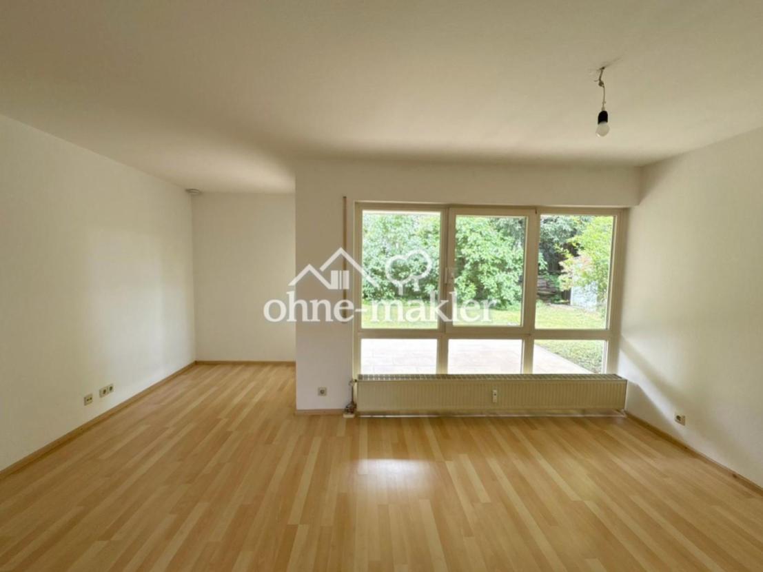 Wohnzimmer, Blick zum Garten
