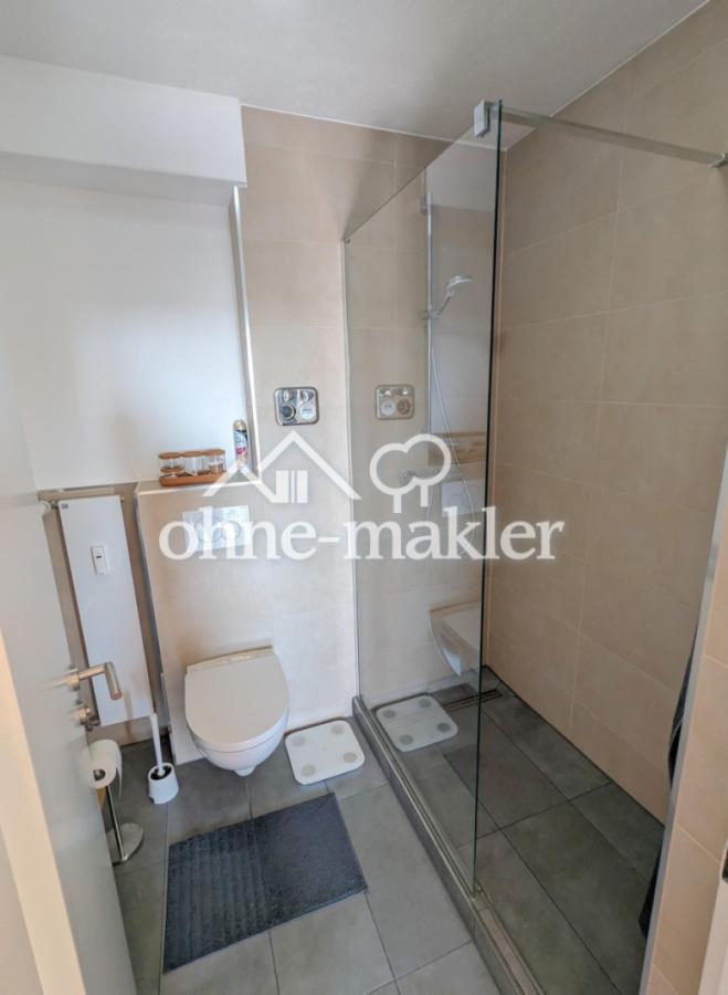 modernes Badezimmer