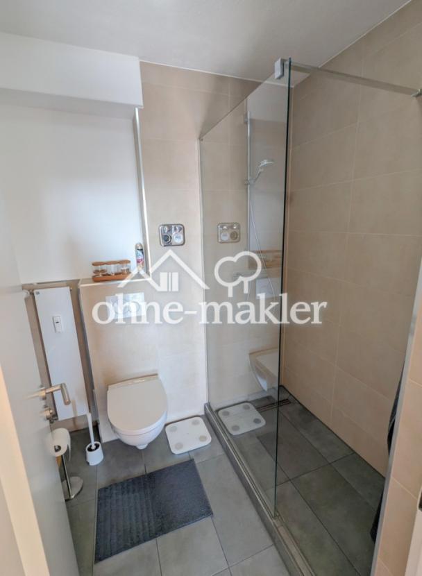 modernes Badezimmer