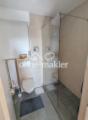 modernes Badezimmer