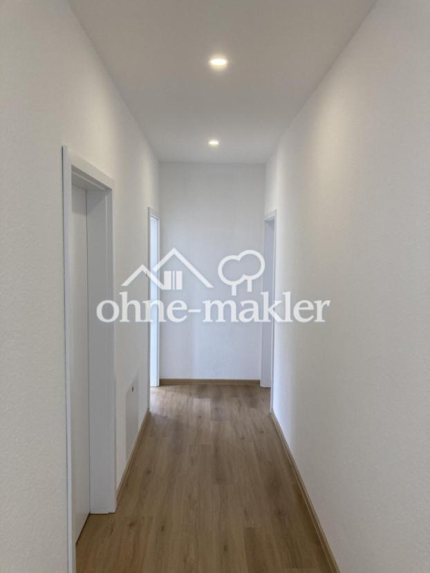 Flur zum Wohnzimmer