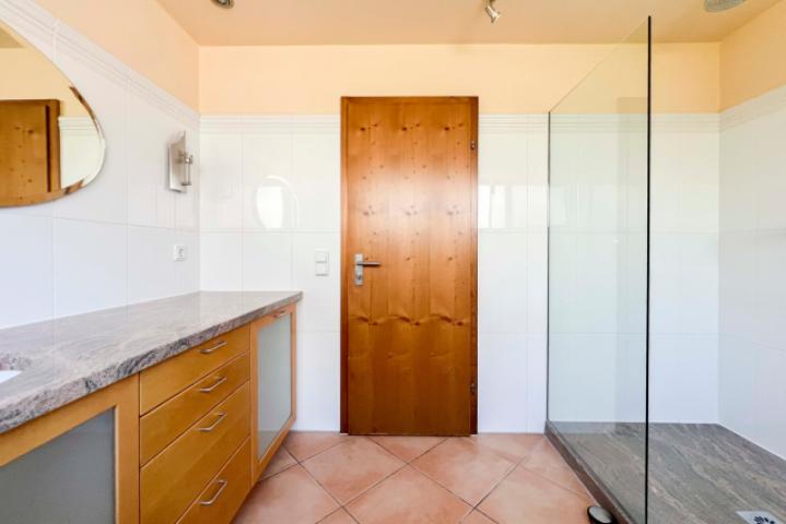 Badezimmer OG Nordhälfte