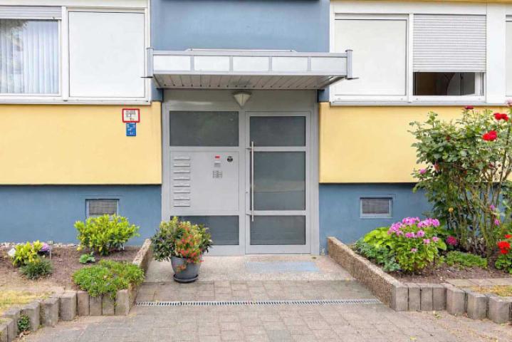 Gepflegter Hauseingangbereich