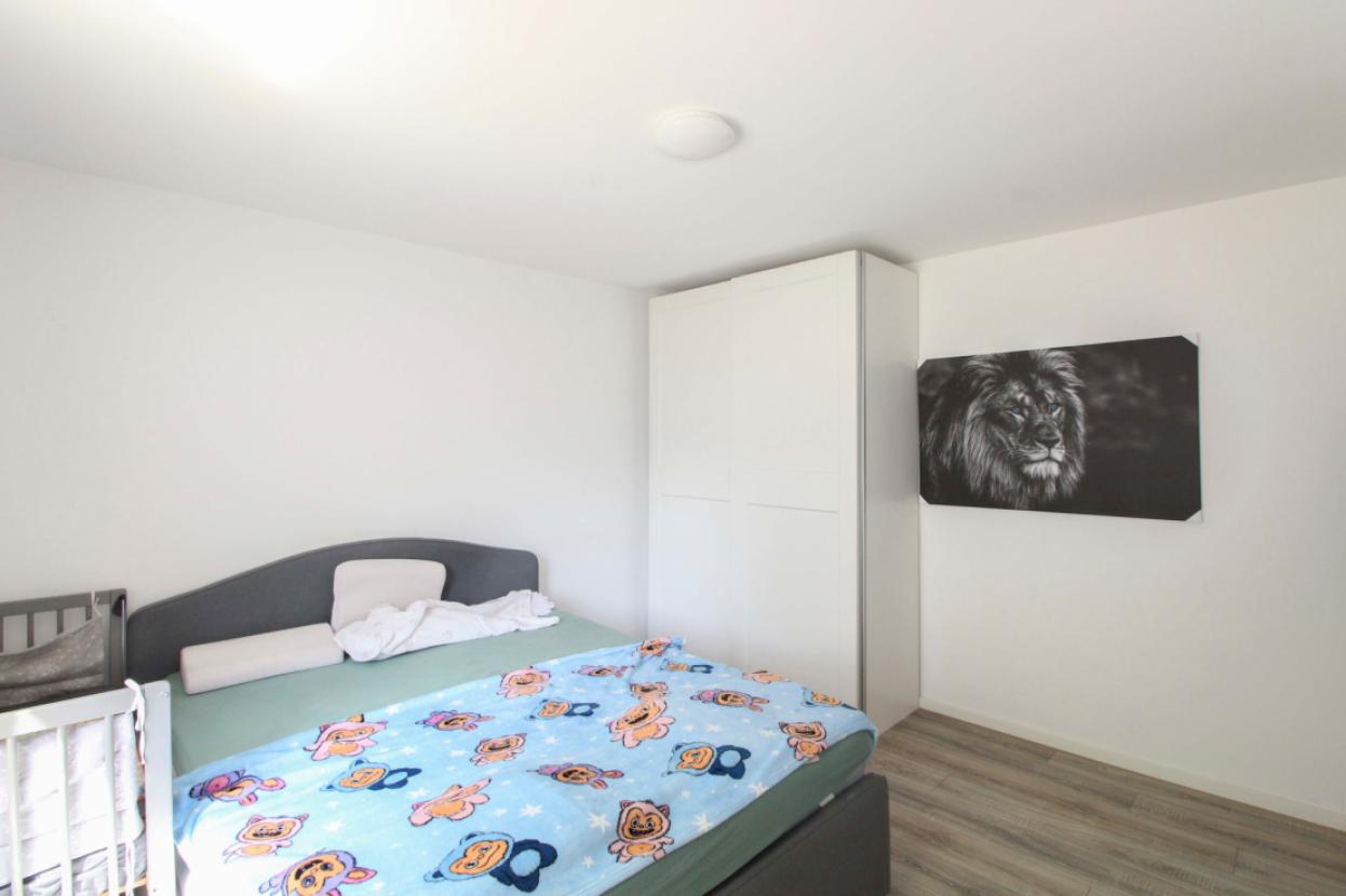 Schlafzimmer 1