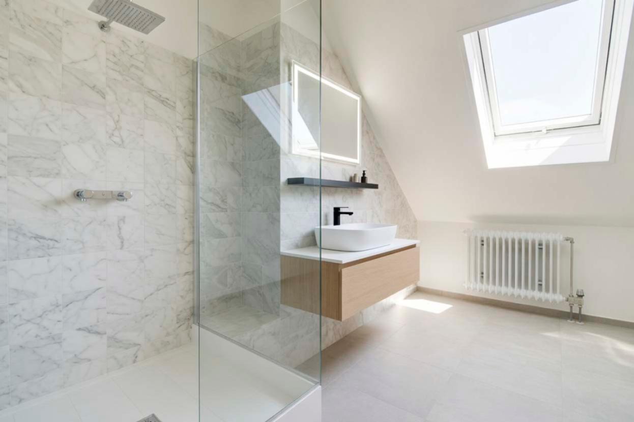 Badezimmer (KI-generiert)