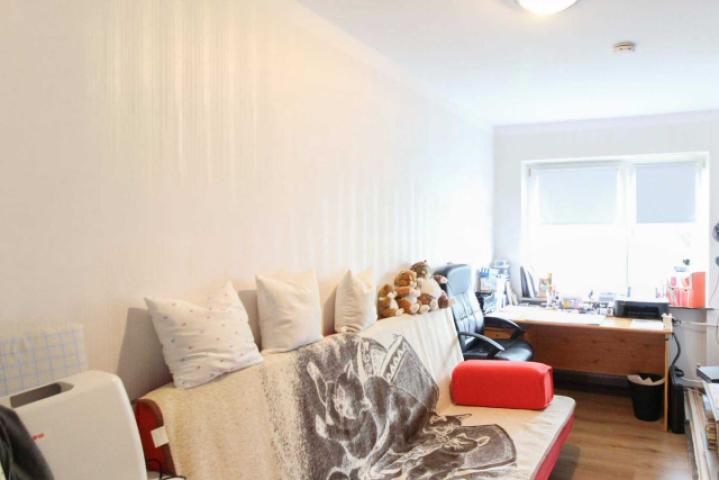 Büro_ Kinderzimmer