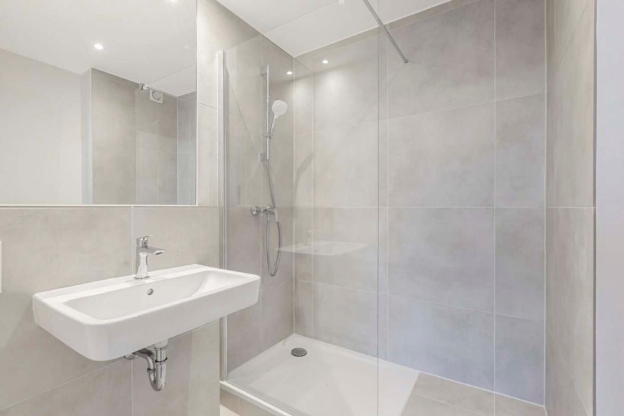 Badezimmer Ansicht 1