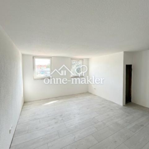 Wohn-/Esszimmer mit Küchenzeil