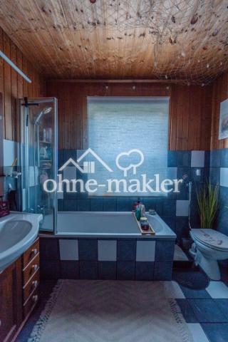 Badezimmer mit Wanne