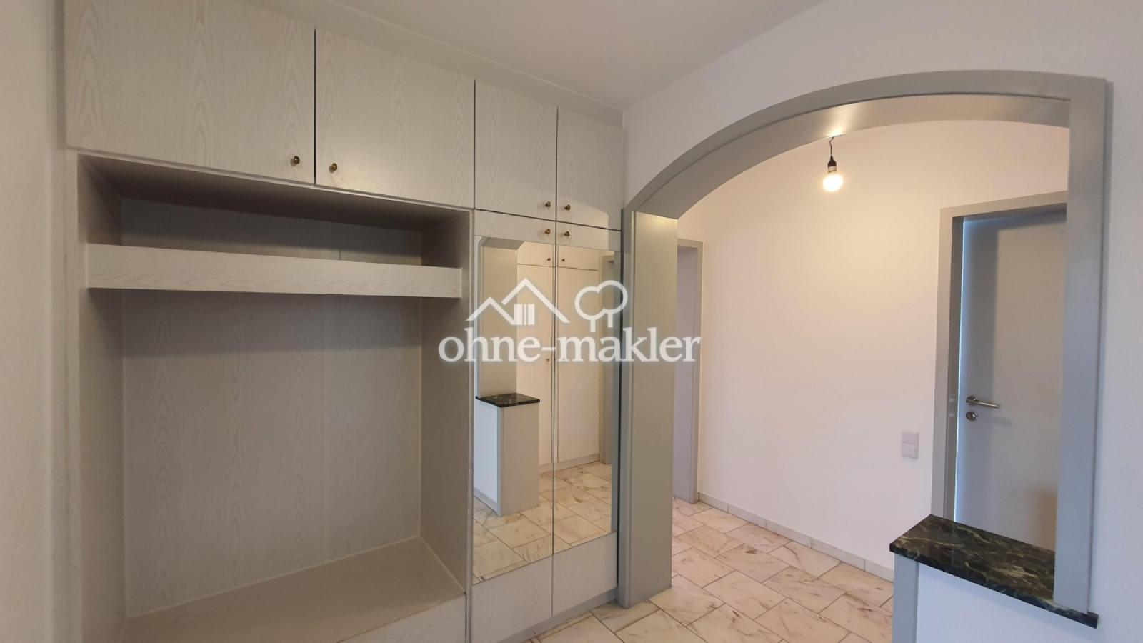 Flur Richtung Küche/Wohnzimmer