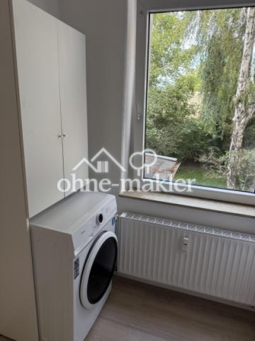 Küche mit neuer Waschmaschine