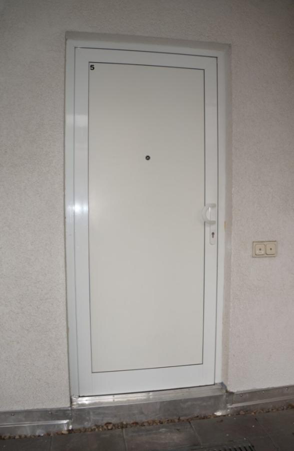 06Wohnungstür