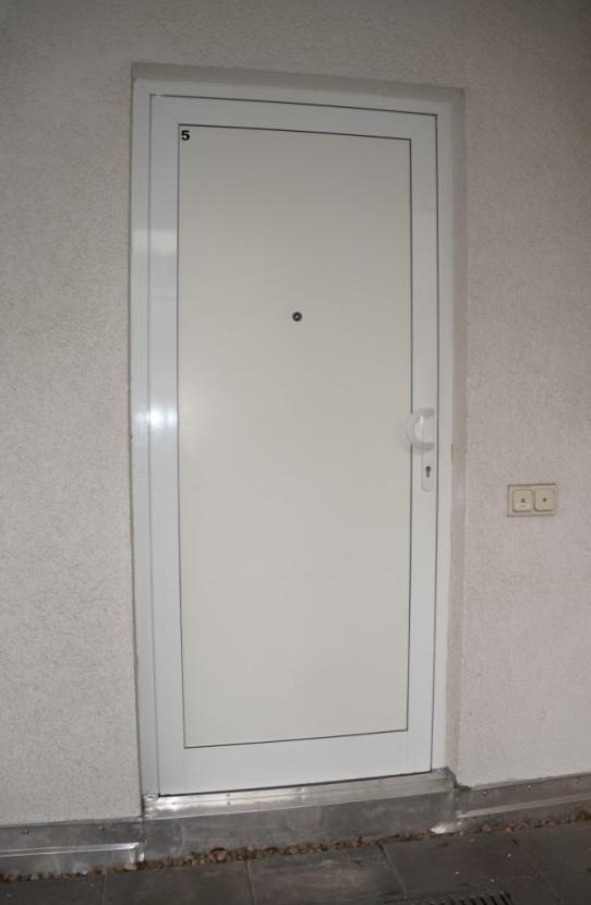 06Wohnungstür