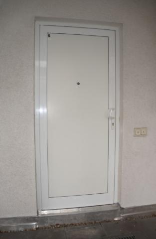 06Wohnungstür