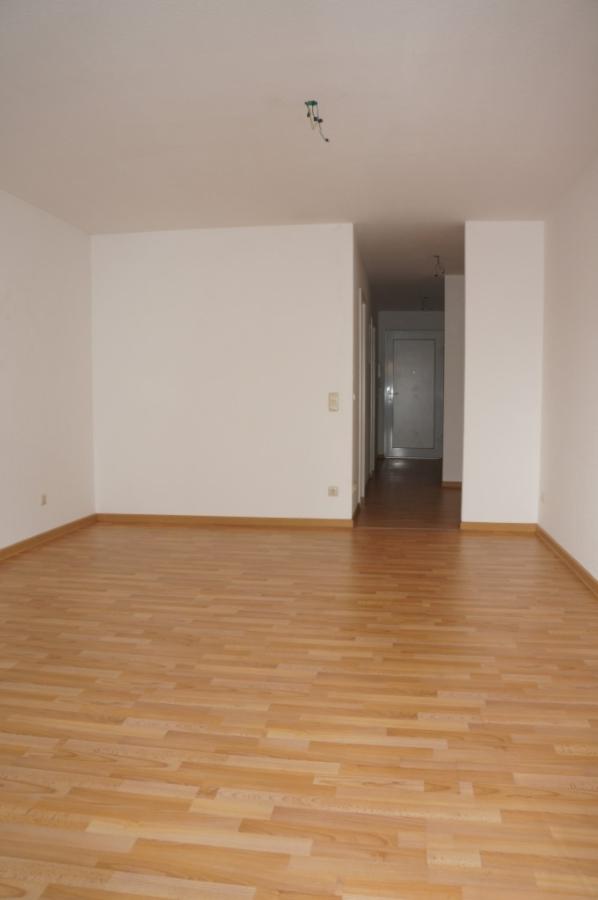 12WohnzimmermitBlickvomBalkon