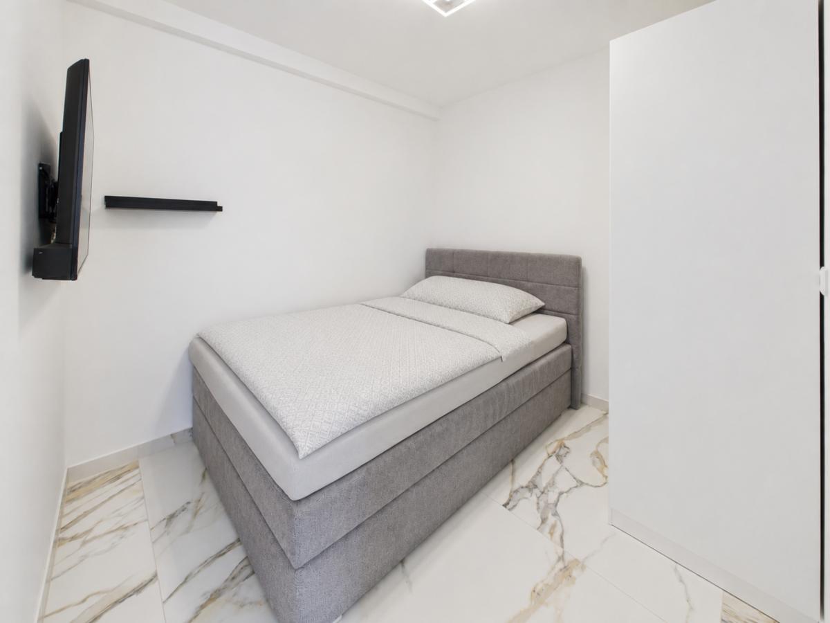 Zimmer 4 - Schlafzimmer