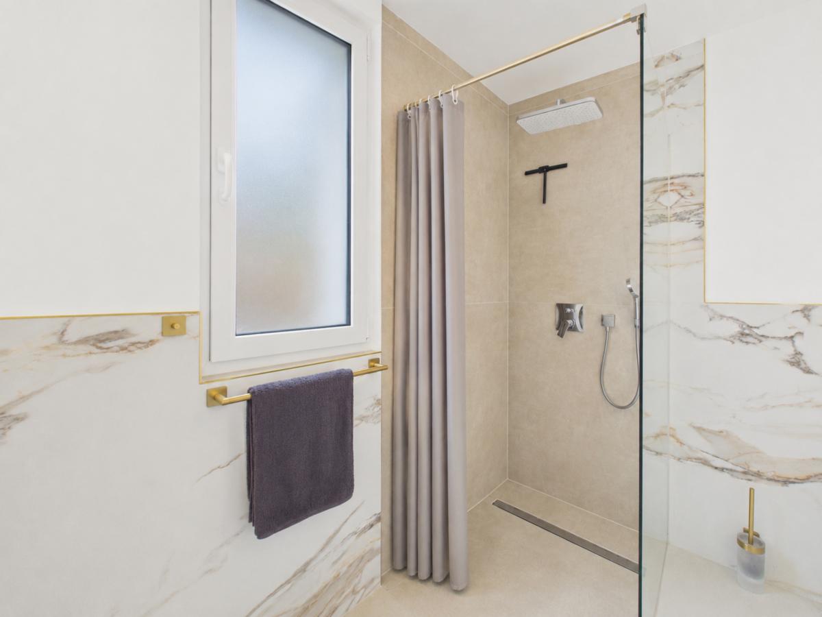 Zimmer 1 - Badezimmer