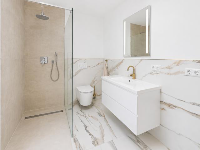 Zimmer 2 - Badezimmer