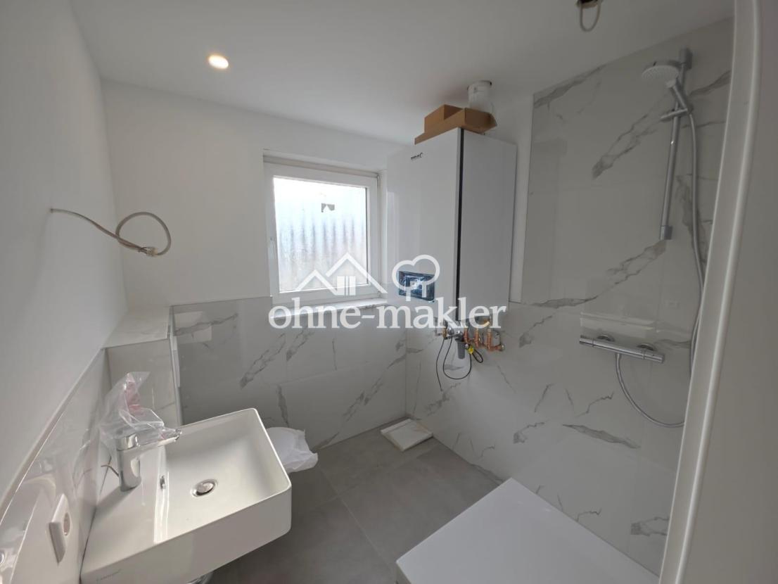 Badezimmer DG