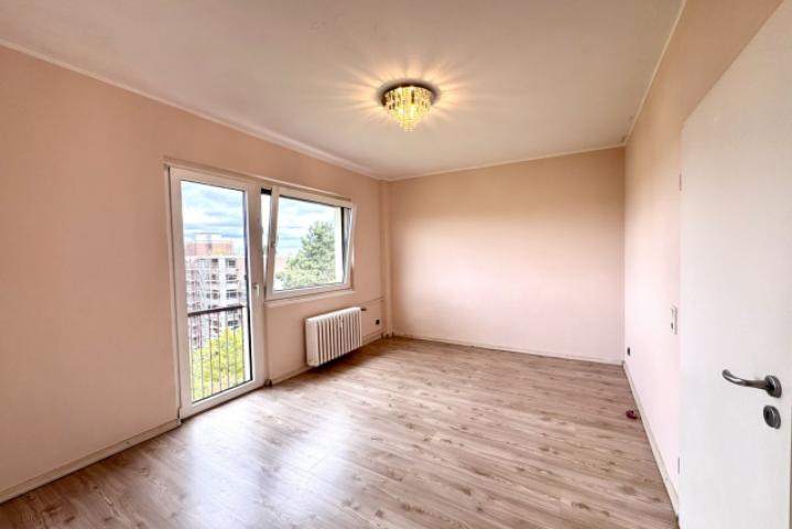 Schlafzimmer II