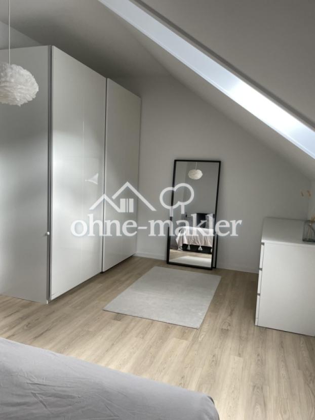 Schlafzimmer von Bett