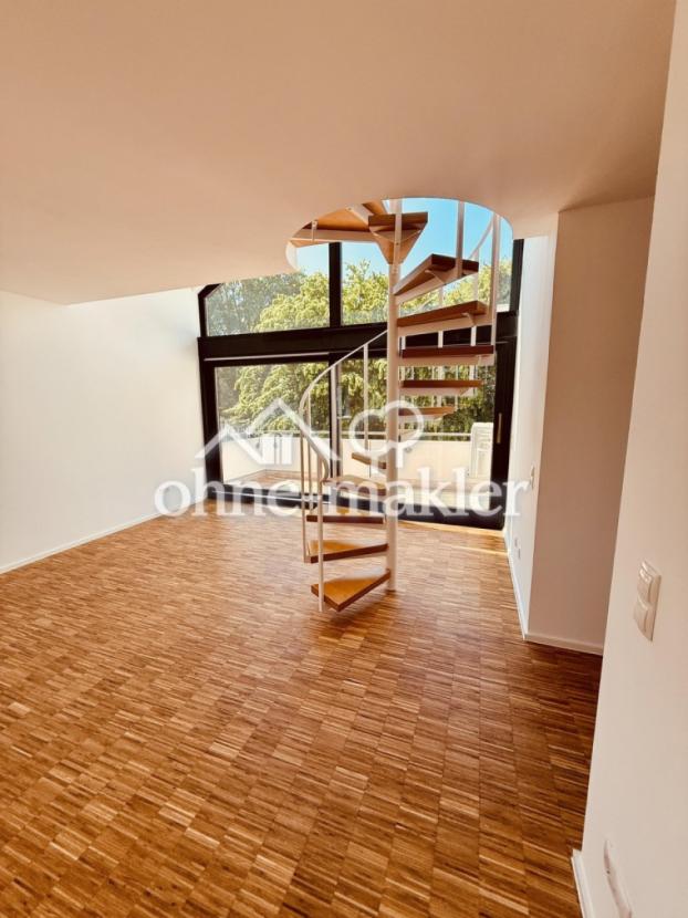 Wohnzimmer Richtung Balkon