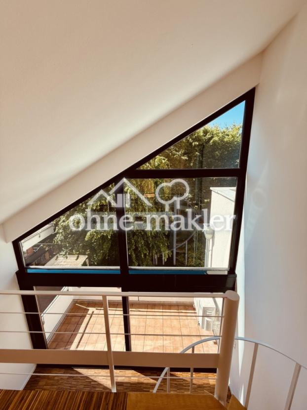 Empore Richtung Balkon