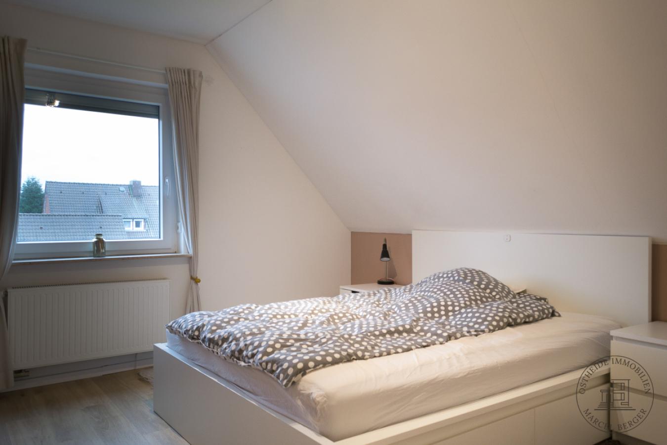 Elternschlafzimmer (1 von 2)