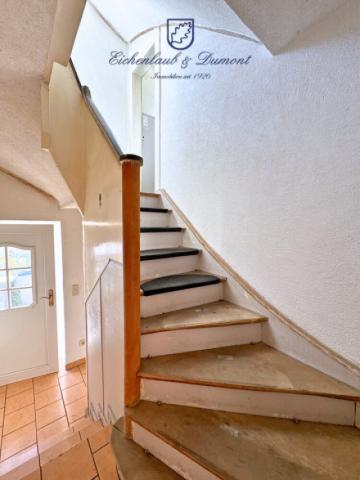 Treppe zum OG