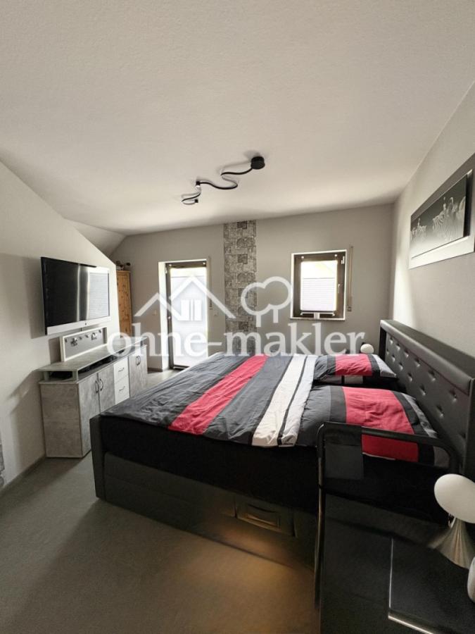 Schlafzimmer/Ankleide- 1. OG