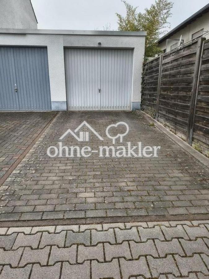 Garage + Stellplatz