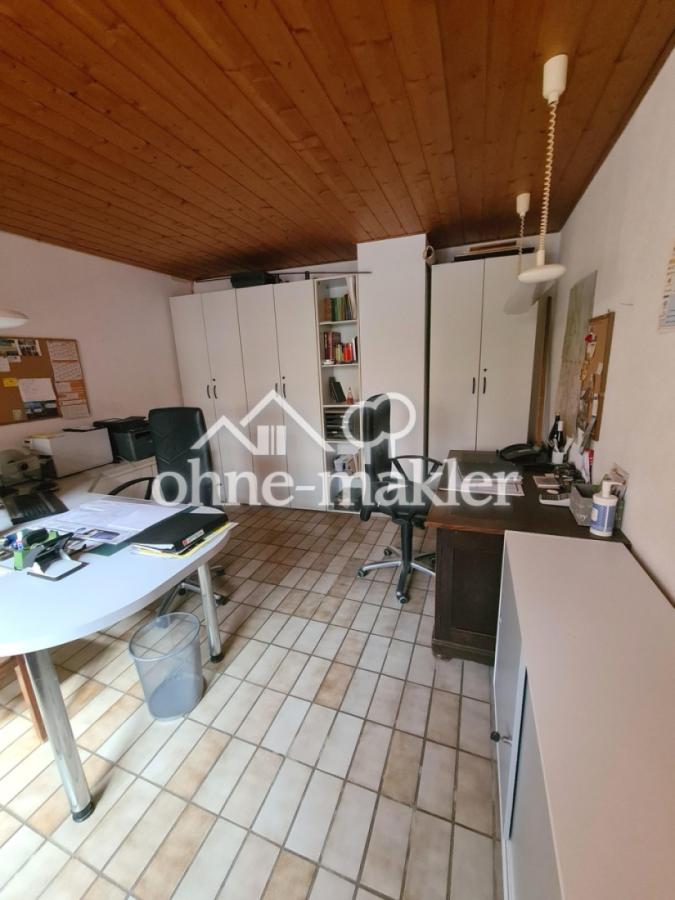 Büro EG