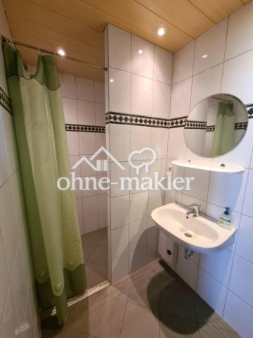 Mitarbeiterraum Badezimmer
