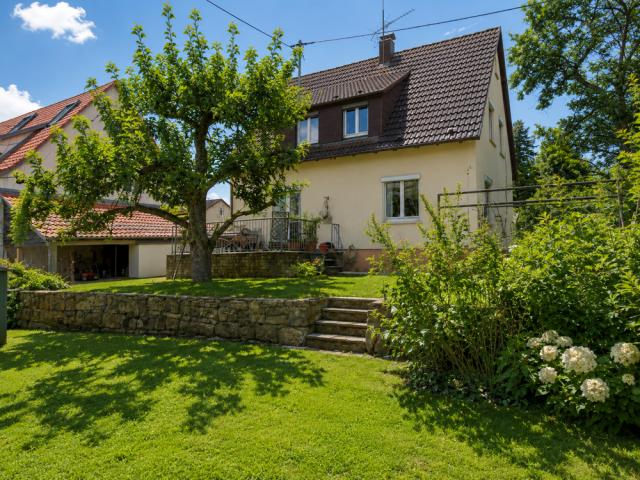 leerstehendes Einfamilienhaus