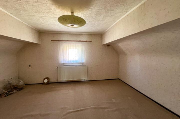 Großes Schlafzimmer