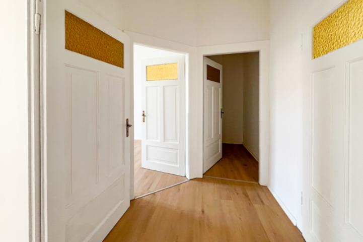 Wohnungsflur mit Abstellraum