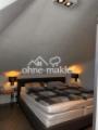 Großes Bett