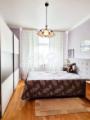 1.OG Schlafzimmer 1