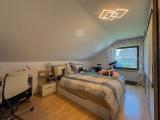 Schlafzimmer DG