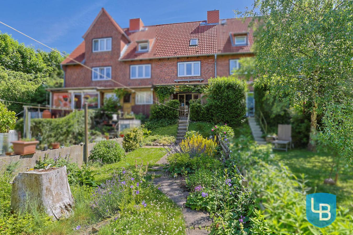 Liebevoll angelegter Garten
