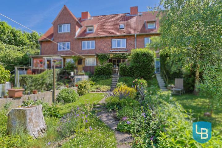 Liebevoll angelegter Garten