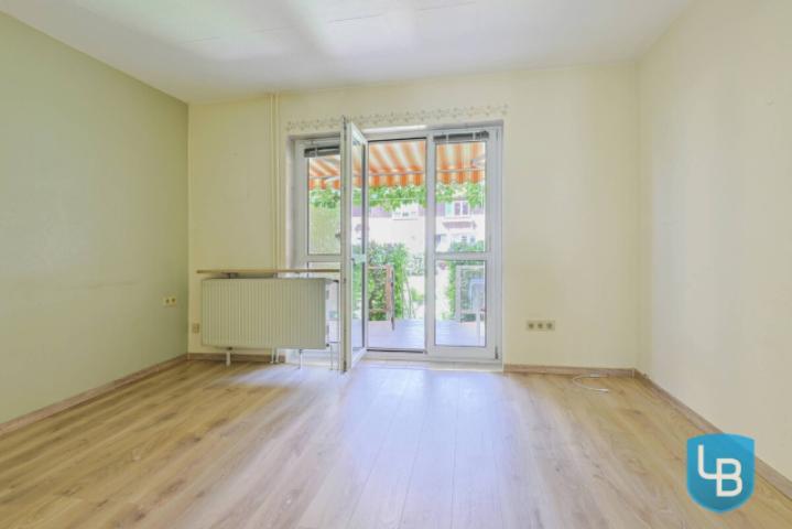 Wohnzimmer mit Terrassenzugang