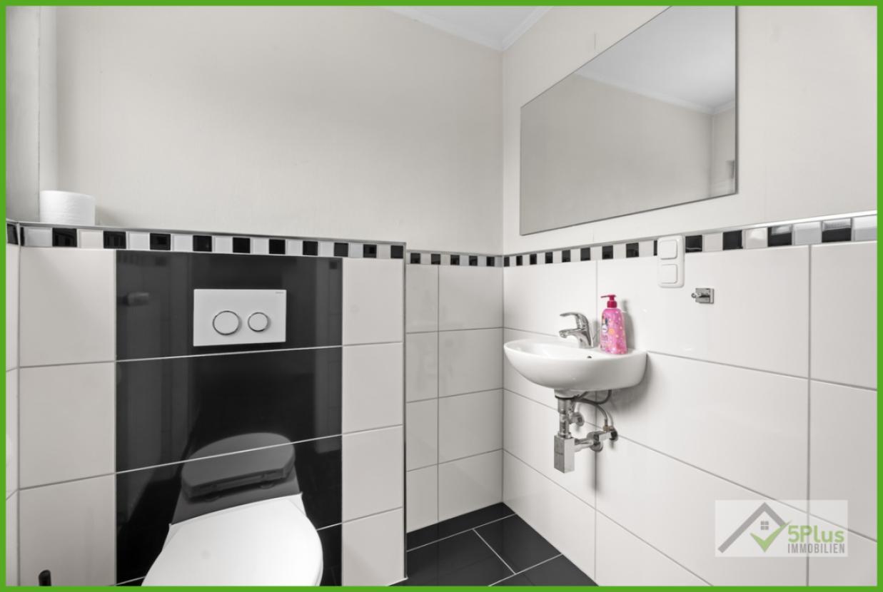5Plus Immo Gäste-WC Erdgeschoss