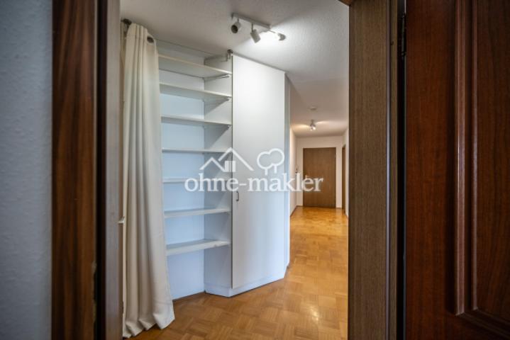 Flur Foto Richtung Eingangstür