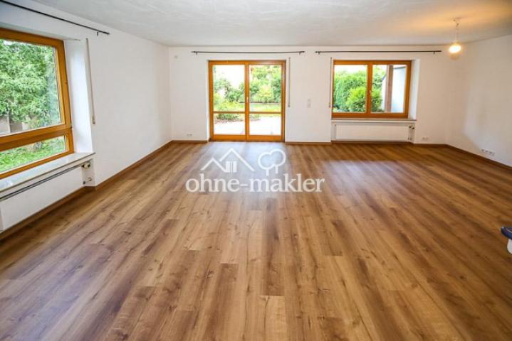 Helles Wohnzimmer