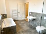 modernes Badezimmer