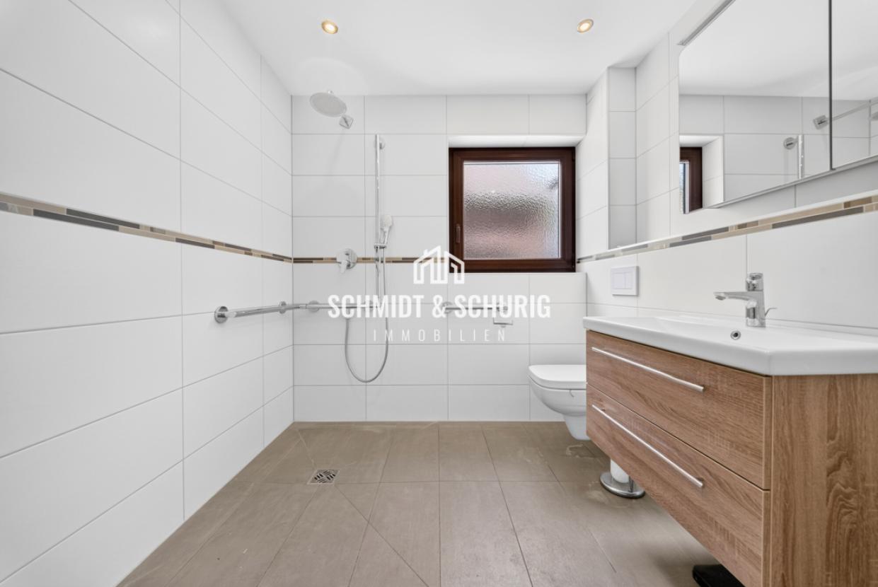 Badezimmer / Erdgeschoss
